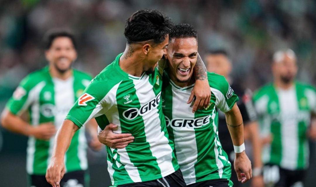 曼联‘水货’安东尼贝蒂斯37分钟2球1助！球迷鼓掌，这反差咋那么大？