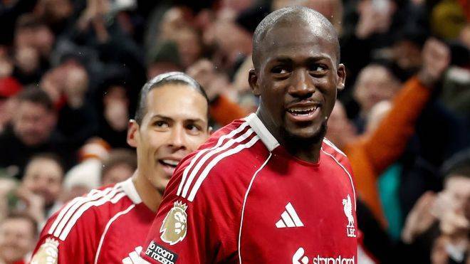 直接替代！5000 万野兽铁心加盟，科纳特安菲尔德生涯或将终结