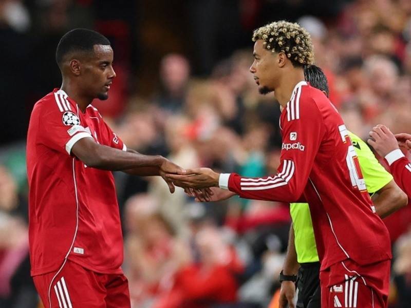 定了！欧冠决赛必有新军，利物浦遇双重打击，曼联切尔西机会大增