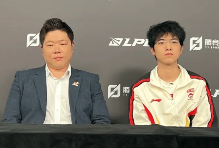 Kim教练：第一、第二把都有机会，但BLG的运营更胜我们一筹
